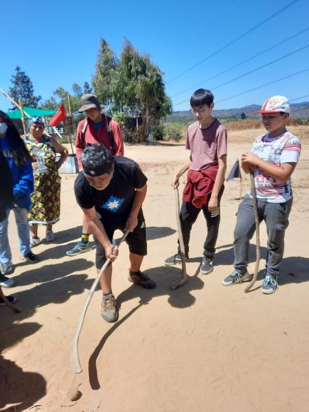 We Tripantu en la Escuela Básica Teniente Serrano